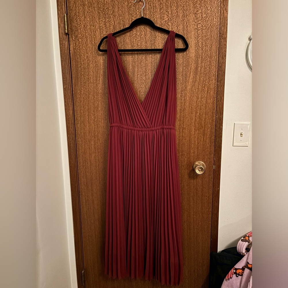 Wilfred Burgundy Midi Dress